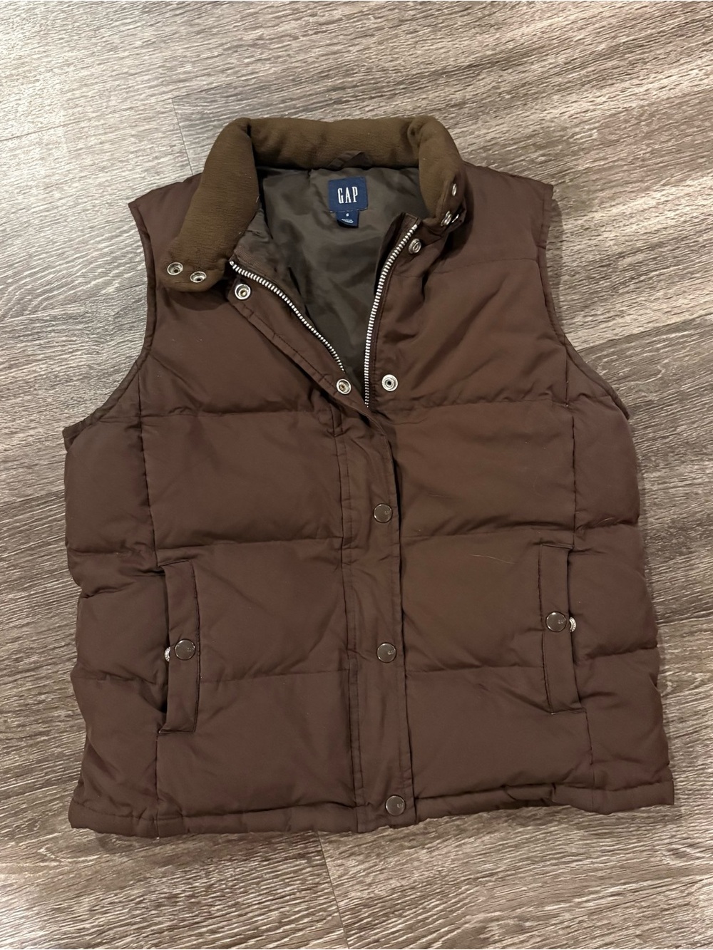 GAP Women's Chocolate Brown Quilted Puffer Vest